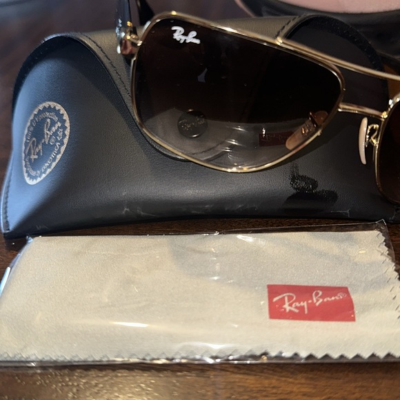 Ray Ban - gold / tortoise / light brown sunglasses - Picture 8 of 12